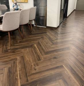 HAUTE QUALITÉ VIET NAM Plancher en vinyle SPC de luxe Plancher en vinyle imperméable 5mm 6mm 7mm - Product Image 2