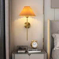 Lampe murale LED pour chambre à coucher, lumière de fête créative, luminaire d'intérieur, salon, abat-jour en tissu, décoration murale en arc, lampe murale LED moderne, décoration