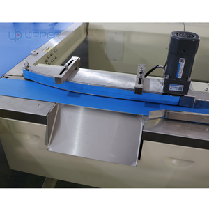 Machine à emballer automatique de débit de Depaner pour divers muffins de chocolat de gâteau de livre de gâteaux de couche de cupcakes - Product Image 3