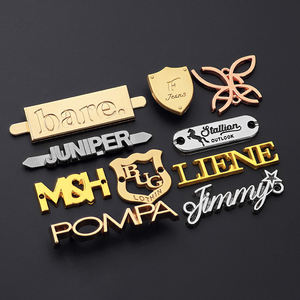 Étiquettes de vêtements de marque personnalisée étiquettes de logo en métal étiquettes rectangulaires carrés motifs rouleau forme sacs à main sacs or hijab abaya écharpe chaussures - Product Image 4