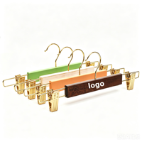 Cintres en bois personnalisés avec logo et pinces, multicolores, pour pantalons et jupes, organisateur de placard pour jeans et pantalons, vente en gros