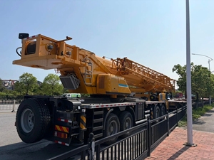 Grue XCT100 d'occasion de 100 tonnes, bien entretenue, testée et fonctionnelle, prix abordable, grue d'occasion 100t 130t 160t 200t en promotion - Product Image 6