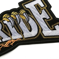 Nouveaux autocollants en tissu de broderie accessoires vestimentaires en gros vêtements patch lettres pourries patch badges