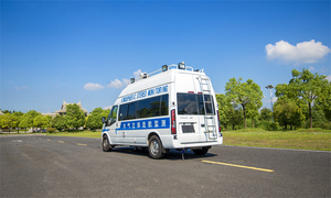 Bien vendre la fabrication d'ambulances mise en place d'une nouvelle <span class=keywords><strong>ambulance</strong></span> 4*4 à vendre à Dubaï - Product Image 6