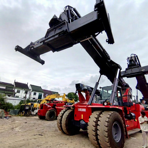 รถยกตู้คอนเทนเนอร์มือสอง Kalmar ขนาด 45 ตัน ราคาแข่งขัน ทนทานต่อการสึกหรอ มีสินค้าในสต็อก สำหรับใช้งานในท่าเรือ - Product Image 1