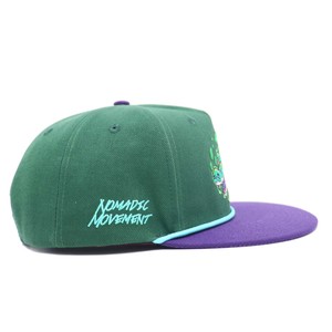 Custom Embroidery Logo Unisex Design 5-Panel Baseball Hats Two Colors 100% Cotton Snapback Hats - Product Image 3