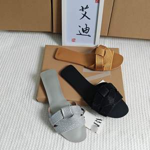 รองเท้าส้นหนาสไตล์แฟรี่ประดับมุกสำหรับผู้หญิง รองเท้าแตะแบบสวมหน้าร้อน แฟชั่นอบอุ่นสำหรับใส่กลางแจ้ง ด้านบนเป็นผ้าตาข่ายบุขนเทียม พื้นยาง - Product Image 6