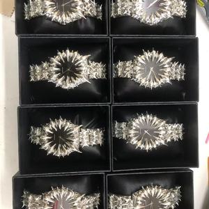 Reloj de Cuarzo de Acero Inoxidable con Diseño Personalizado para Hombre, Reloj Analógico con Púas de Garra, Estilo Gótico Alabastro - Product Image 6