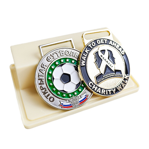 Medallas deportivas personalizadas con diseño circular suspendido con cinta, medallas económicas de aleación de zinc con esmalte 3D personalizadas - Product Image 3