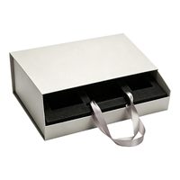 Boîte cadeau rigide de luxe avec logo personnalisé, emballage en papier de qualité supérieure pour cosmétiques et bijoux