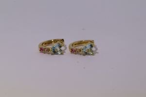 Pendientes de Aro Tianyu Gems, Chapados en Oro, de Latón, Estilo Clásico y Elegante, con Circonita Cúbica en Forma de Corazón y Corindón Rojo. - Product Image 4