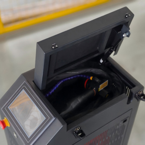 Machine de nettoyage à impulsions portative JPT MOPA 300W 500W pour pièces automobiles, style valise, machine de nettoyage au laser à impulsions - Product Image 6