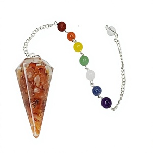 Péndulo Triangular de Ágata Cornalina Roja Natural, Cristal Tallado de 7 Chakras, Orgón Energético, Reiki, Sanación, Piedra Preciosa, Cadena de Metal - Product Image 1