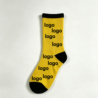 Chaussettes Jacquard Personnalisées en Coton, Chaussettes Tendance avec Logo Personnalisé, Chaussettes Mi-Mollet Unisexe Colorées et Originales pour Hommes et Femmes, Idéales pour un Usage Quotidien