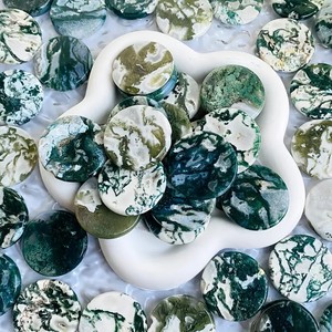 Ornement en tranche ronde d'agate mousse drusée, artisanat en pierres précieuses de guérison, vente en gros pour la décoration - Product Image 4