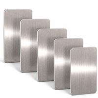 Plaques d'identification métalliques personnalisées OEM en aluminium argenté vierge, étanches, modernes, avec code QR et motif de logo de marque