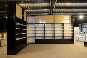 Mueble de Exhibición Modular Moderno de Madera para Pared, Estantería de Almacenamiento para Tiendas Minoristas a Gran <span class=keywords><strong>Escala</strong></span>, Unidad de Almacenamiento para <span class=keywords><strong>Farmacias</strong></span> y Boutiques Móviles - Product Image 4