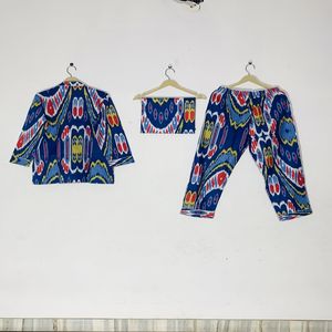 Ensemble de pyjama en coton bleu toutes tailles, imprimé floral à la main, vêtements de nuit disponibles en gros - Product Image 4