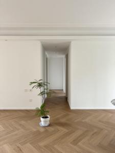 Click <strong>Pvc</strong> Plastic <strong>Flooring</strong> 4mm 5mm 6mm 7mm 8mm Parquet <strong>Pvc</strong> Spc <strong>Flooring</strong> LVP Vinyl Plank <strong>Flooring</strong> - Product Image 3