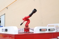 Camion de lutte contre l'incendie BOSHUO New Rescue Foam, système de proportionnement 2000L, moteur 7500W, hauteur de travail 28m, rouge, sécurité incendie