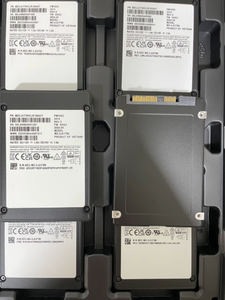Sam Sung PM1653 MZILG1T9HCJR-00A07 1.92 To SAS 24Gbps 2.5in Enterprise SSD V-NAND Serveur de <span class=keywords><strong>stockage</strong></span> - Product Image 3