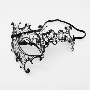 Maschere per feste veneziane da <span class=keywords><strong>donna</strong></span> Fashion Black Metal Laser-cut Dress <span class=keywords><strong>Costume</strong></span> show Wedding Masquerade Half Face Mask - Product Image 5