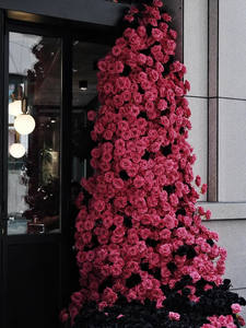 Fiore Artificiale Floyd Rose per il Festival di Qixi, Decorazione Murale a Cascata di Rose Fatta a Mano, Impermeabile e Lavabile, Popolare su Internet per Check-in - Product Image 4