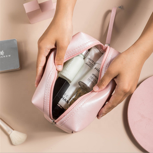 Custom Rectangular Shape Leather Cosmetic Bag Personalize Travel PU <strong>Make</strong> <strong>up</strong> Pouches Wholesale - Product Image 5