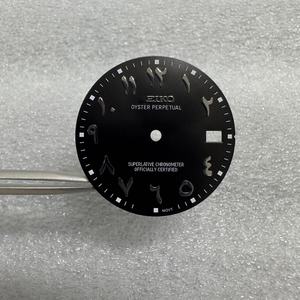 Esfera de Reloj con Números Arábigos Personalizada |   Esfera de Reloj Multicolor OEM para Estilo |   Proveedor Mayorista de Impresión de Logotipos de Lujo - Product Image 4