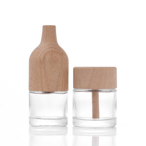 Bouteille en verre de parfum transparent personnalisé de 30ml 50ml avec couvercle en bois ensemble de diffuseur de roseaux vide en spirale durable vente en gros - Product Image 1