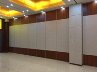 Cloison mobile temporaire personnalisable pour hôtel et restaurant, surface décorative moderne, cadre en aluminium, coulissante et pliable