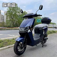 Vélo électrique urbain au design simple, en promotion, trottinette électrique haute performance pour adultes et trajets quotidiens