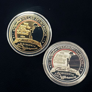 Token Ispirazionale di Gentilezza, Regalo Motivazionale per Volontari e Attivisti Comunitari |   Croce Premio della Gratitudine in Metallo Dipinto - Product Image 2