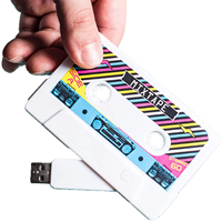 Memoria USB de 64 GB Estilo Vintage con Diseño de Casete, Interfaz USB 2.0, Alta Velocidad, Garantía de 3 Años, Chip Flash Clase A, Plástico