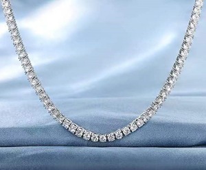 Collier chaîne tennis en moissanite le plus vendu pour hommes et femmes, bijoux haut de gamme pour usage quotidien, disponible à la vente - Product Image 5