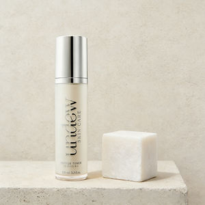 Tonique Peptidique Resserreurs de Pores avec Exfoliation Douce AHA/BHA et Nettoyage en Profondeur pour les Points Noirs et les Pores Dilatés pour Femmes - Product Image 4