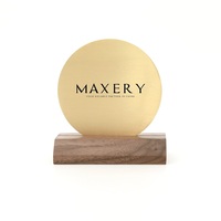 MAXERY Support de Table Rond en Laiton et Bois de Noyer de Luxe, Porte-Numéro de Table en Métal, Porte-Menu, Support Personnalisé pour Logo, Hôtel, Restaurant, Bureau