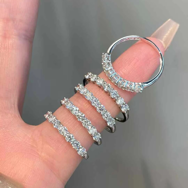 Lerca Factory Custom Luxury PT950 Platinum Wedding & Party Ring with 0.5ct Natural Diamond Half Pave Band