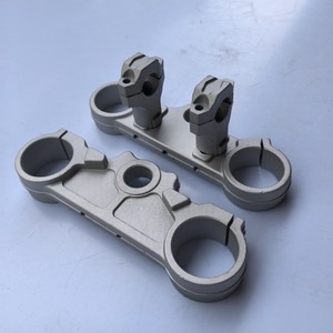 Inverted Shock Absorbers 45/48mm Aluminum Alloy Steering Gear Upper Lower Connecting Plates Pressure <b>Motorcycle</b> <b>Suspension</b> <b>Parts</b> - Product Image 2