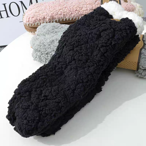 Chaussons d'intérieur chauds et épais en polaire sherpa duveteuse pour femme avec <span class=keywords><strong>semelle</strong></span> antidérapante - Product Image 4