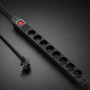 PDU Schuko 1U 19 Pollici con 8 Prese 16A 230V, Protezione da Sovraccarico e Sovratensione, Montaggio a Rack per Data Center - Product Image 2