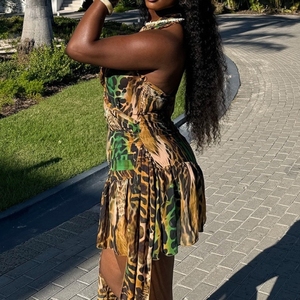 เดรสพิมพ์ลายเสือดาวแบบเปิดหลังสำหรับผู้หญิง ฤดูร้อน สไตล์ลำลองใหม่ ชุดเดรสสั้นสำหรับวันหยุด แฟชั่น - Product Image 4