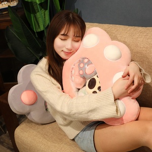 50*40 Kawaii chat patte jouets en peluche avec 5 petites pattes mignon poche oreiller canapé coussin en peluche doux chat poupées pour enfants filles <span class=keywords><strong>cadeau</strong></span> - Product Image 5