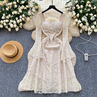 Robe Midi Élégante Française en Dentelle pour Femme Printemps 2025, Col Carré, Manches Cloche, Taille Ajourée avec Strass Floraux 3D