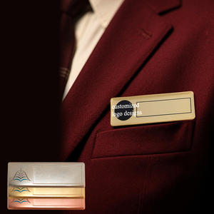 カスタム工場ソフトENAMELペイントメタルネームバッジタグロゴタイトル印刷ストアホテルレセプション用ロングストロングマグネットバッキング - Product Image 5