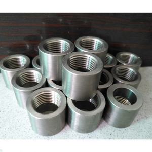 Conexão e acoplamento de tubo de solda de tomada de titânio ASME B16.11 Gr2 Gr7 Gr12 personalizado de fábrica - Product Image 4