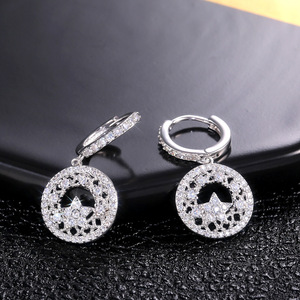 Eleganti Orecchini Floreali Traforati per Donne, Orecchini Scintillanti con Fiori Intagliati, Gioielli di Moda Quotidiana - Product Image 6