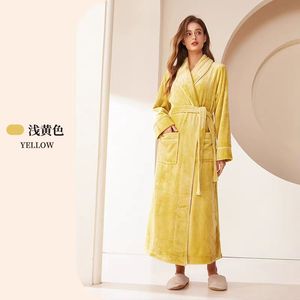Abito da <span class=keywords><strong>donna</strong></span> in stile semplice Hotel lungo autunno e inverno nuovo <span class=keywords><strong>accappatoio</strong></span> in velluto corallo <span class=keywords><strong>di</strong></span> <span class=keywords><strong>lusso</strong></span> leggero - Product Image 4
