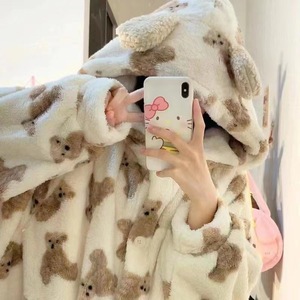 Vente en gros de pyjamas pour filles automne/hiver, peignoirs en flanelle épaisse et polaire corail, vêtements d'intérieur, peignoirs de couple mi-longs à longs - Product Image 3