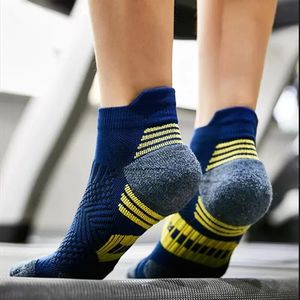 Wholesale 1 Pairs Men's Sport <b>Socks</b> Breathable Outdoor Running Basketball Quick-drying <b>Training</b> Short Tube for Men - Product Image 4